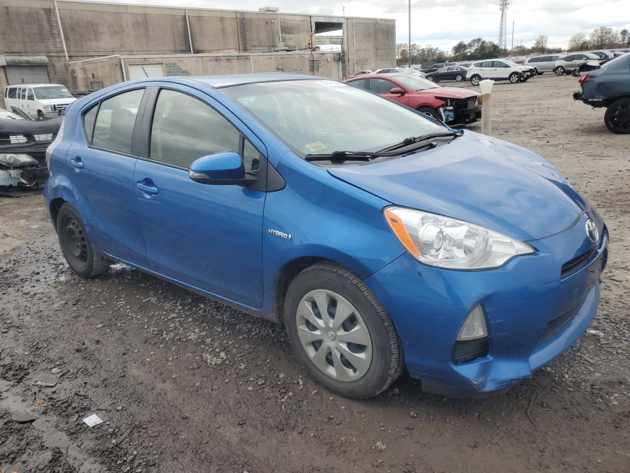 2014 Toyota Prius - Image 4