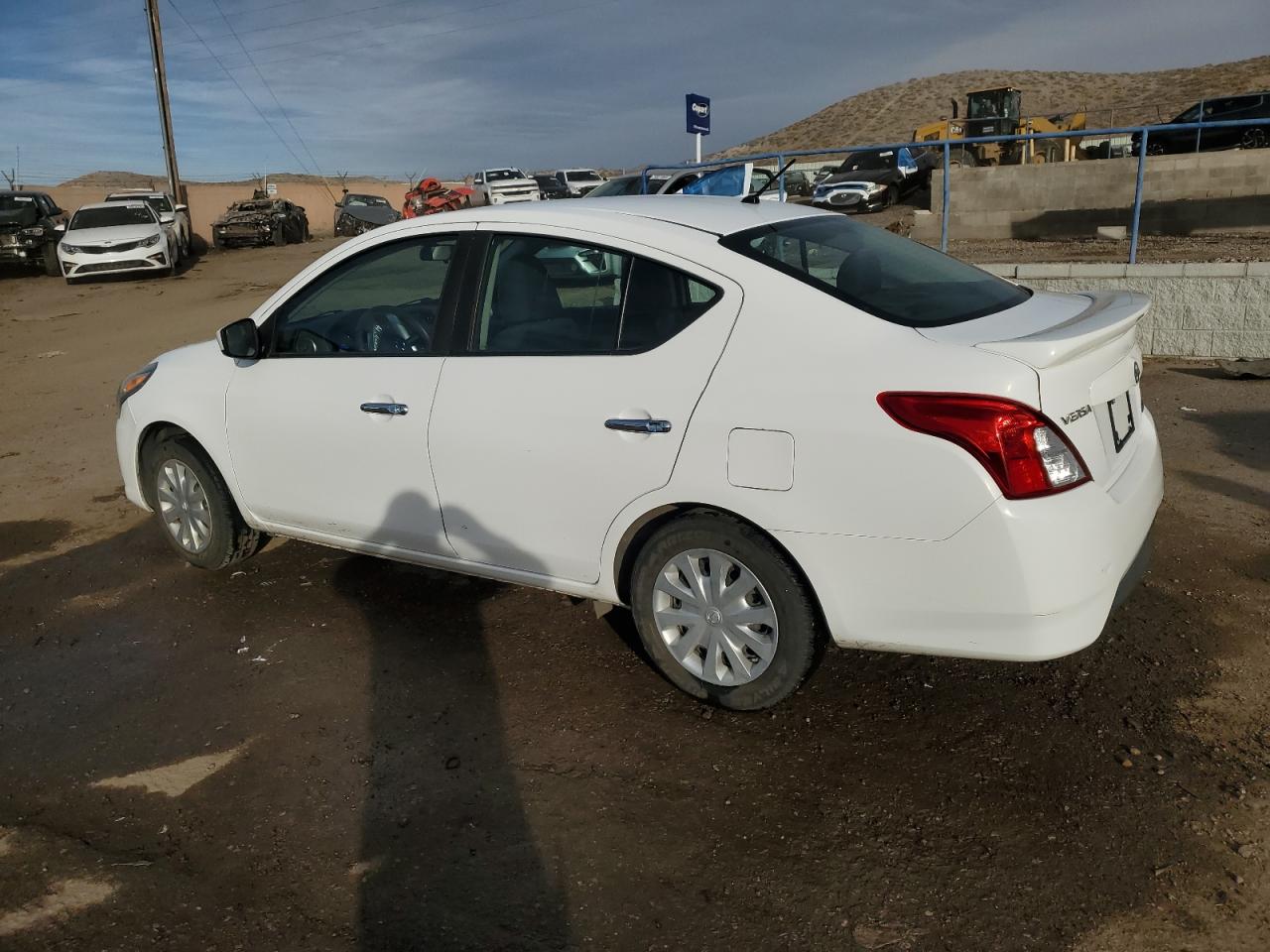 VIN 3N1CN7AP4GL872183 2016 NISSAN VERSA no.2