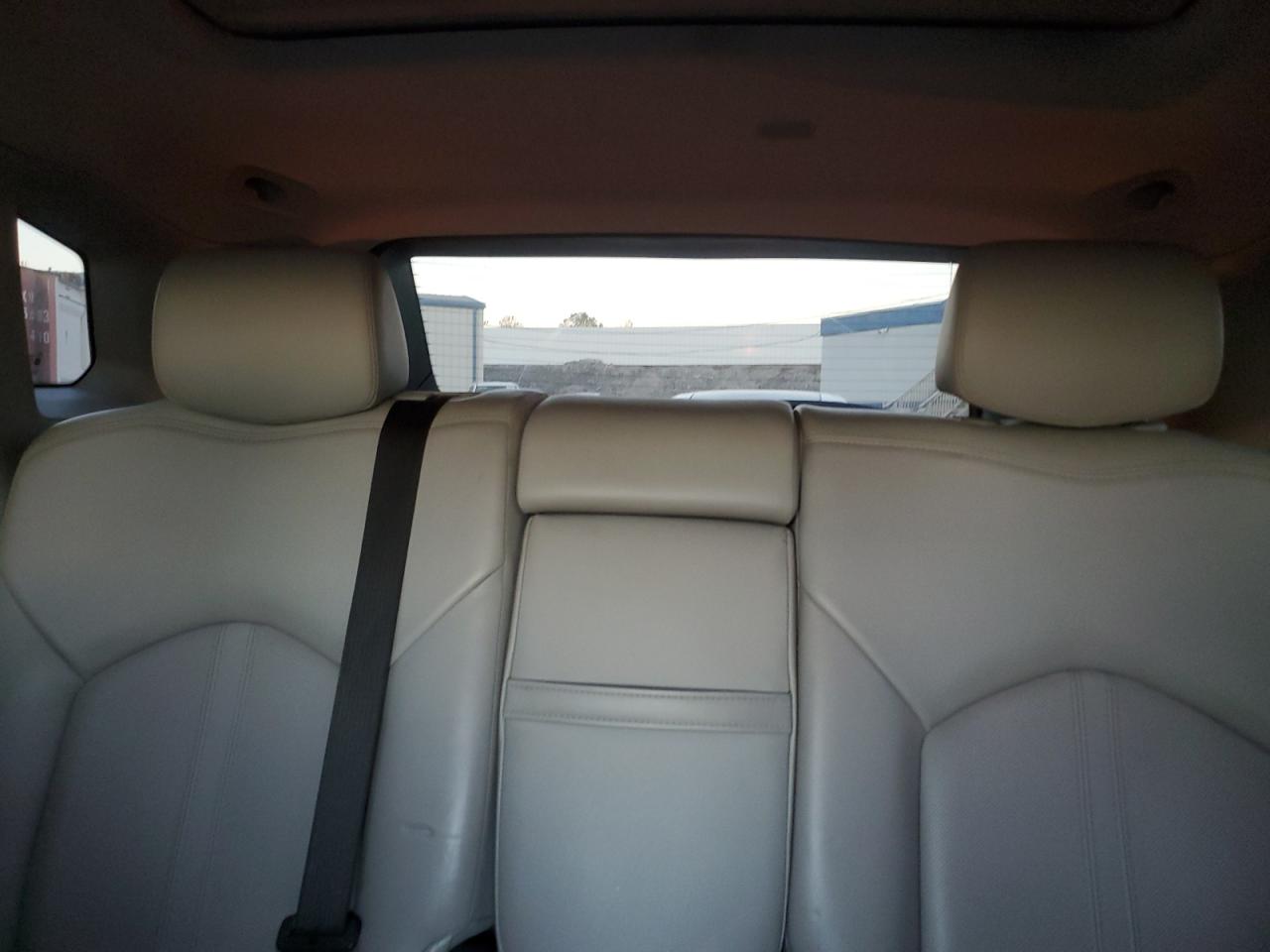 2015 Cadillac SRX - Image 10