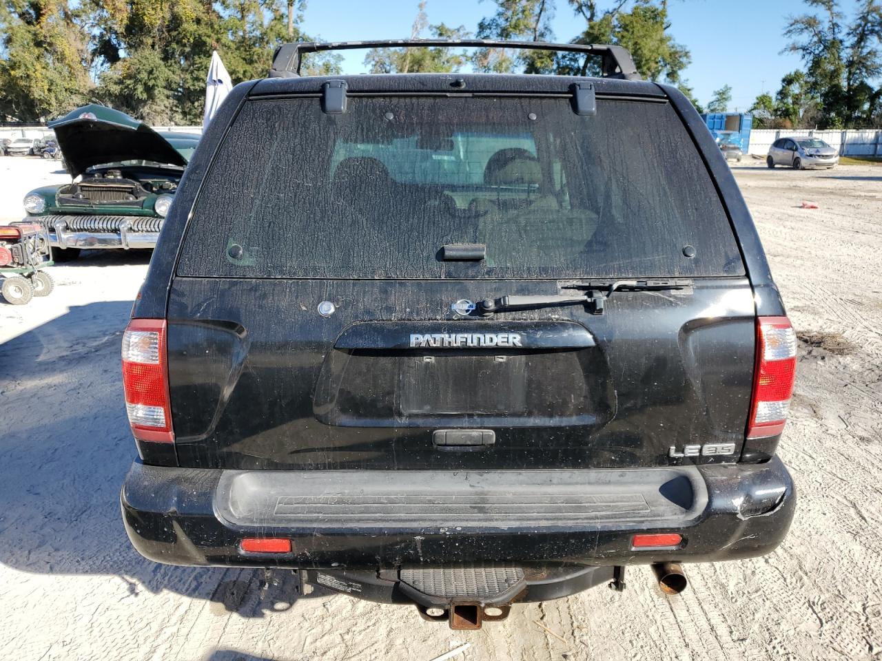 2001 Nissan Pathfinder - Image 6