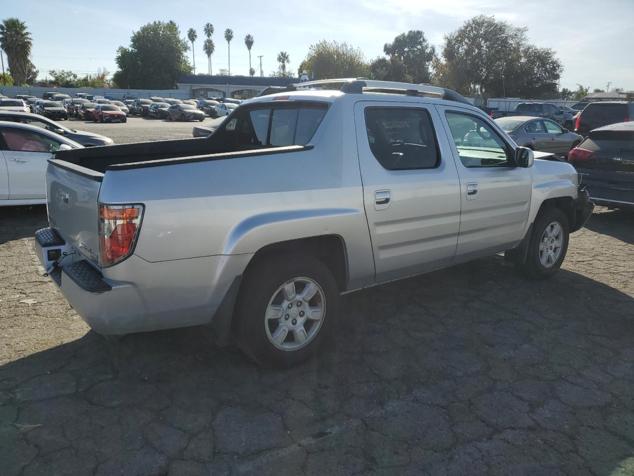 2006 Honda Ridgeline - Image 3