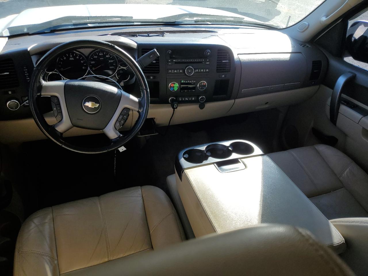 2013 Chevrolet Silverado - Image 8