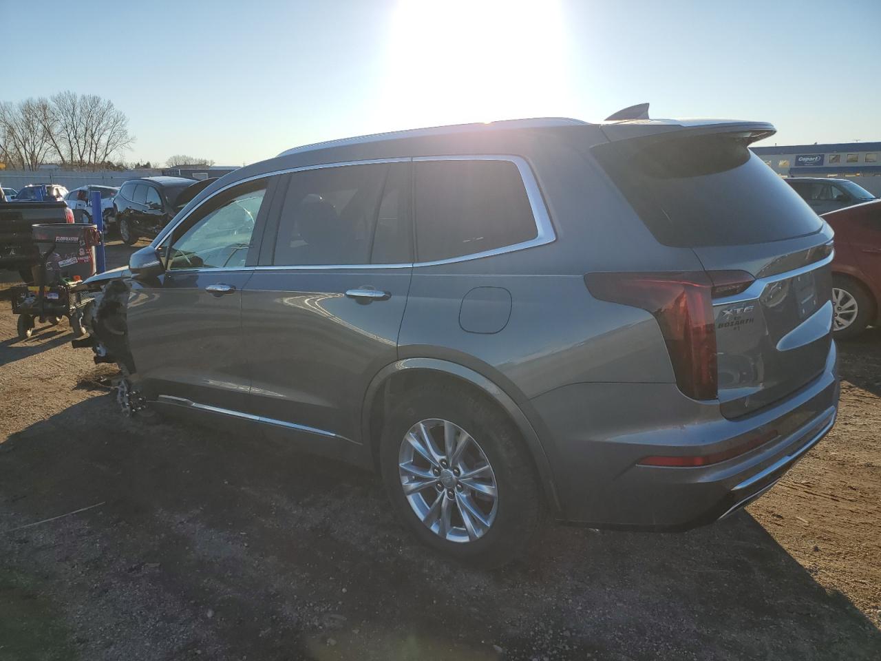 2022 Cadillac XT6 - Image 2