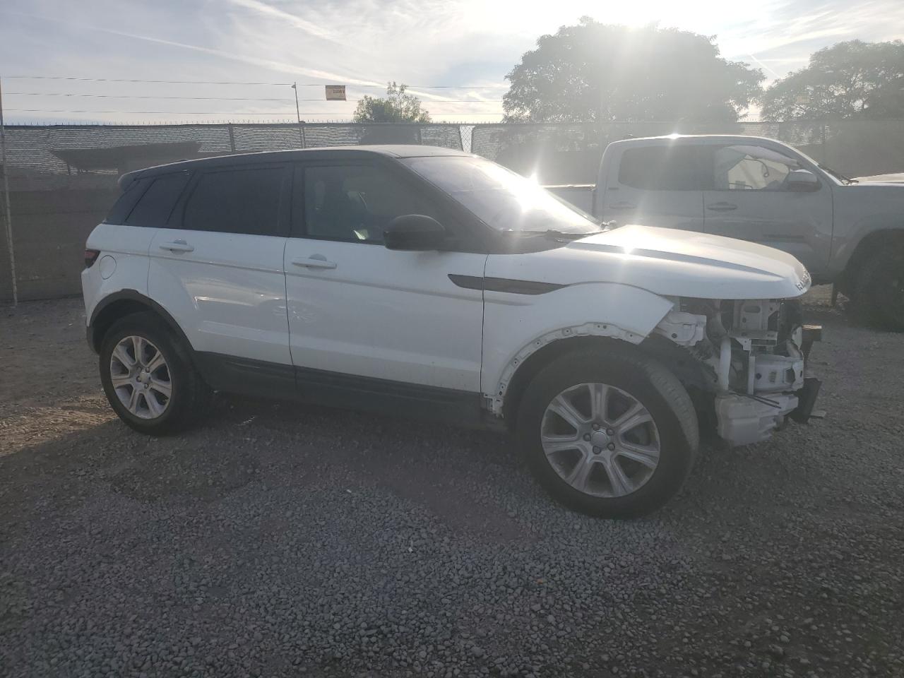 VIN SALVP2RXXKH347121 2019 LAND ROVER RANGEROVER no.4