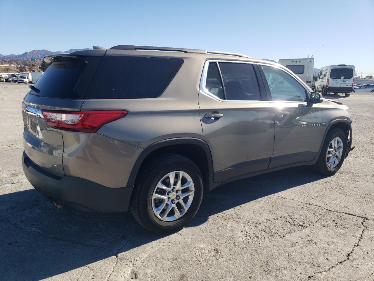 2019 Chevrolet Traverse - Image 3