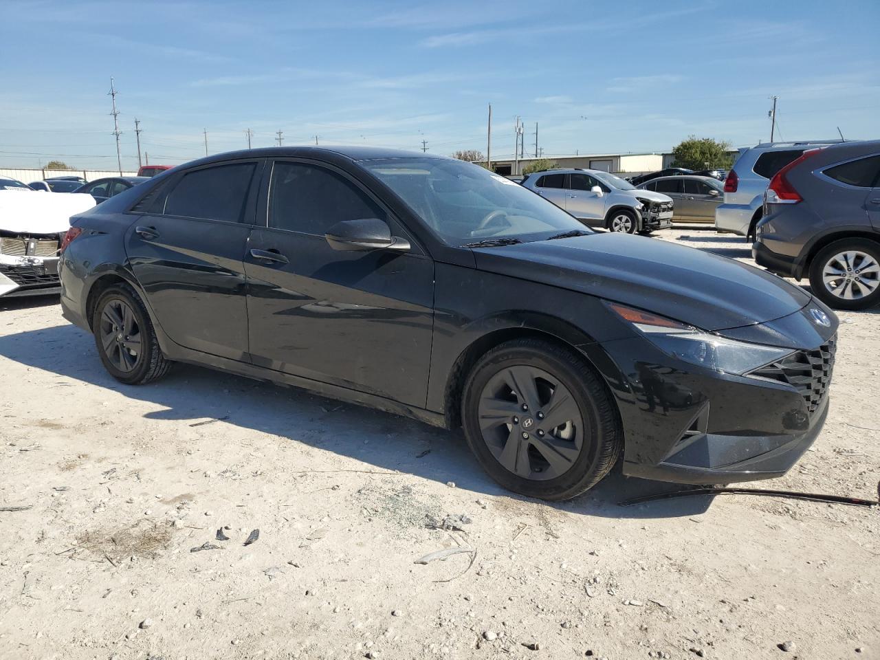 2022 Hyundai Elantra - Image 4