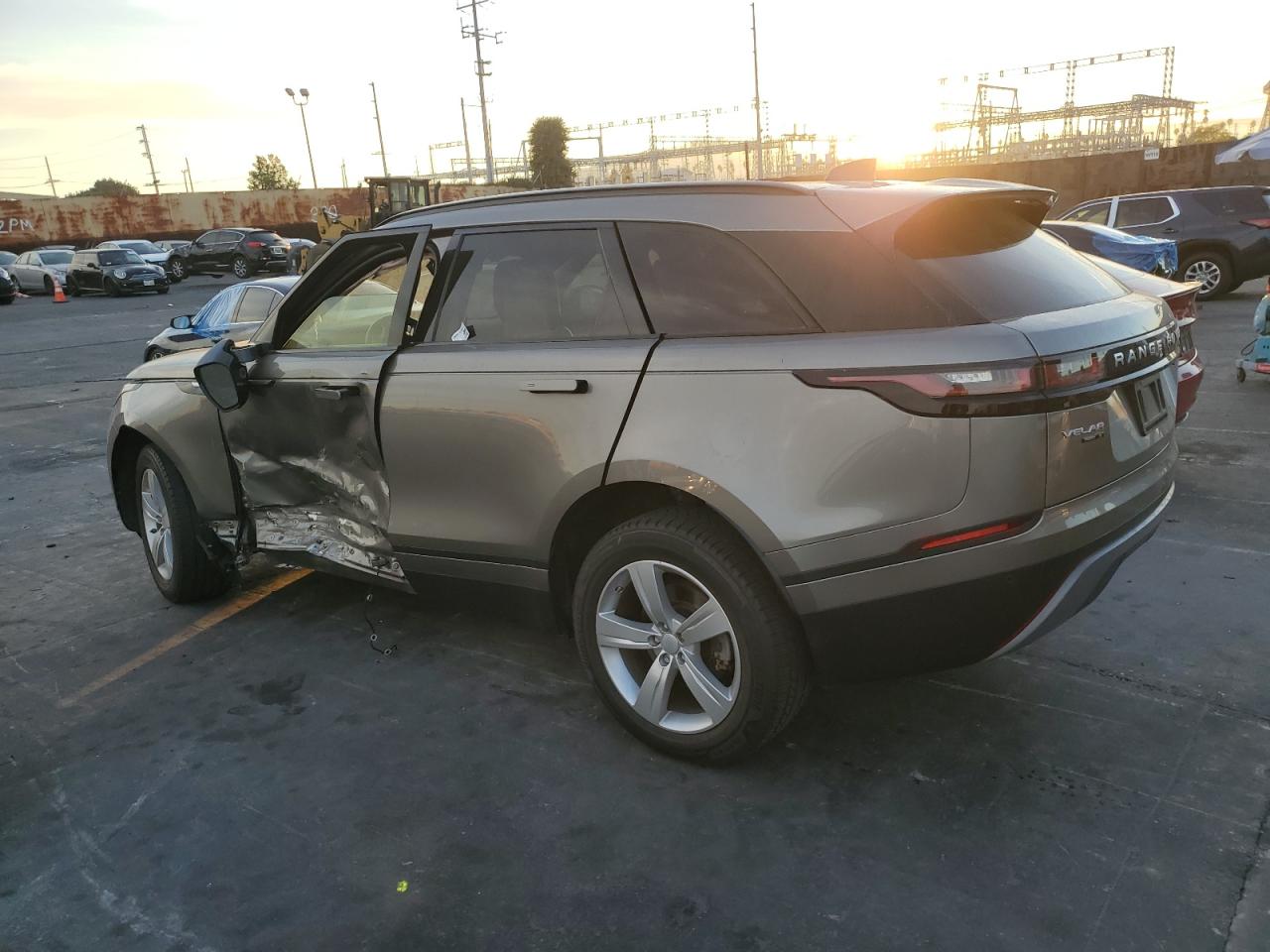 VIN SALYB2RXXJA774544 2018 LAND ROVER RANGEROVER no.2