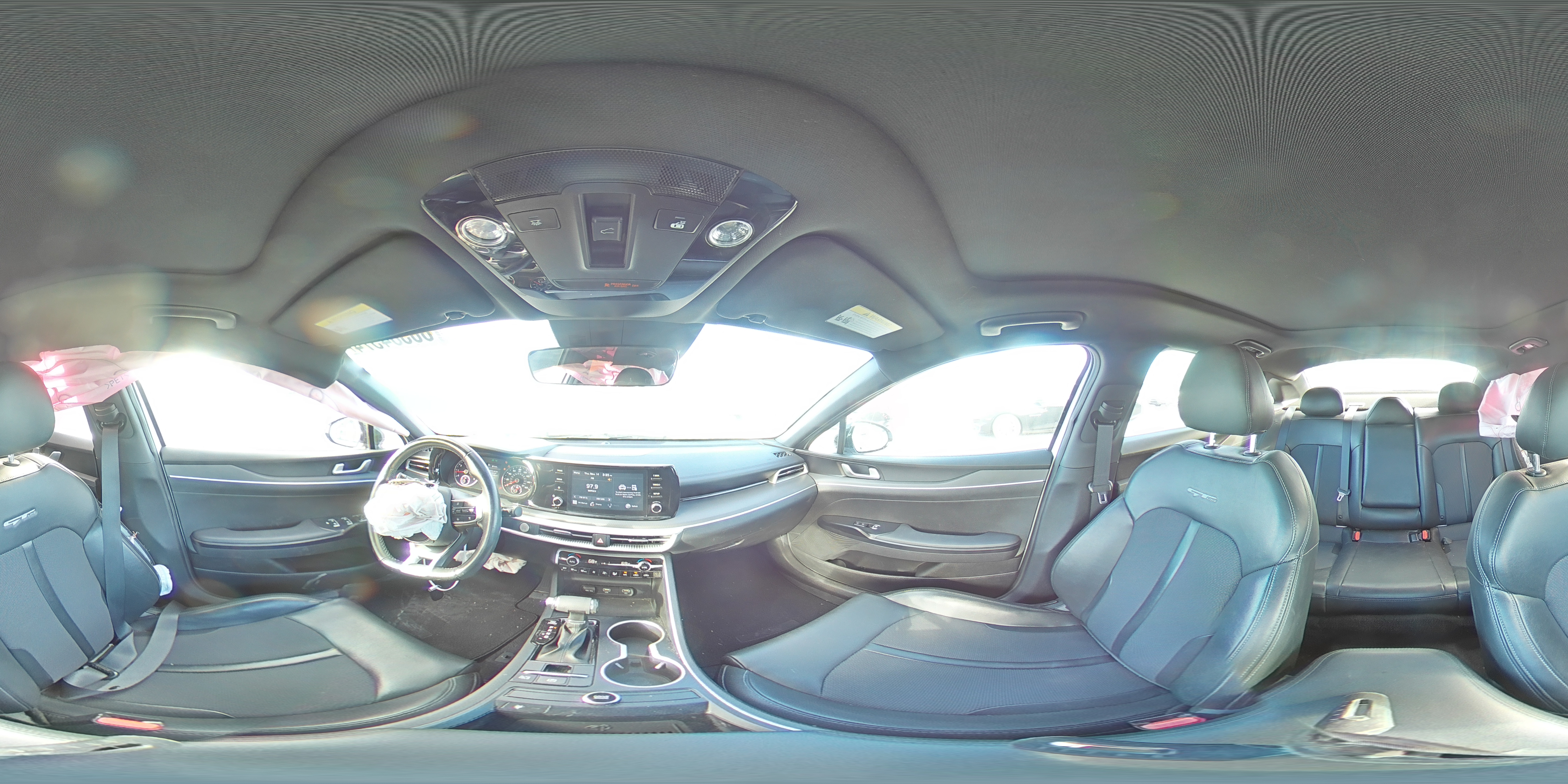 2021 Kia K5 - Image 13