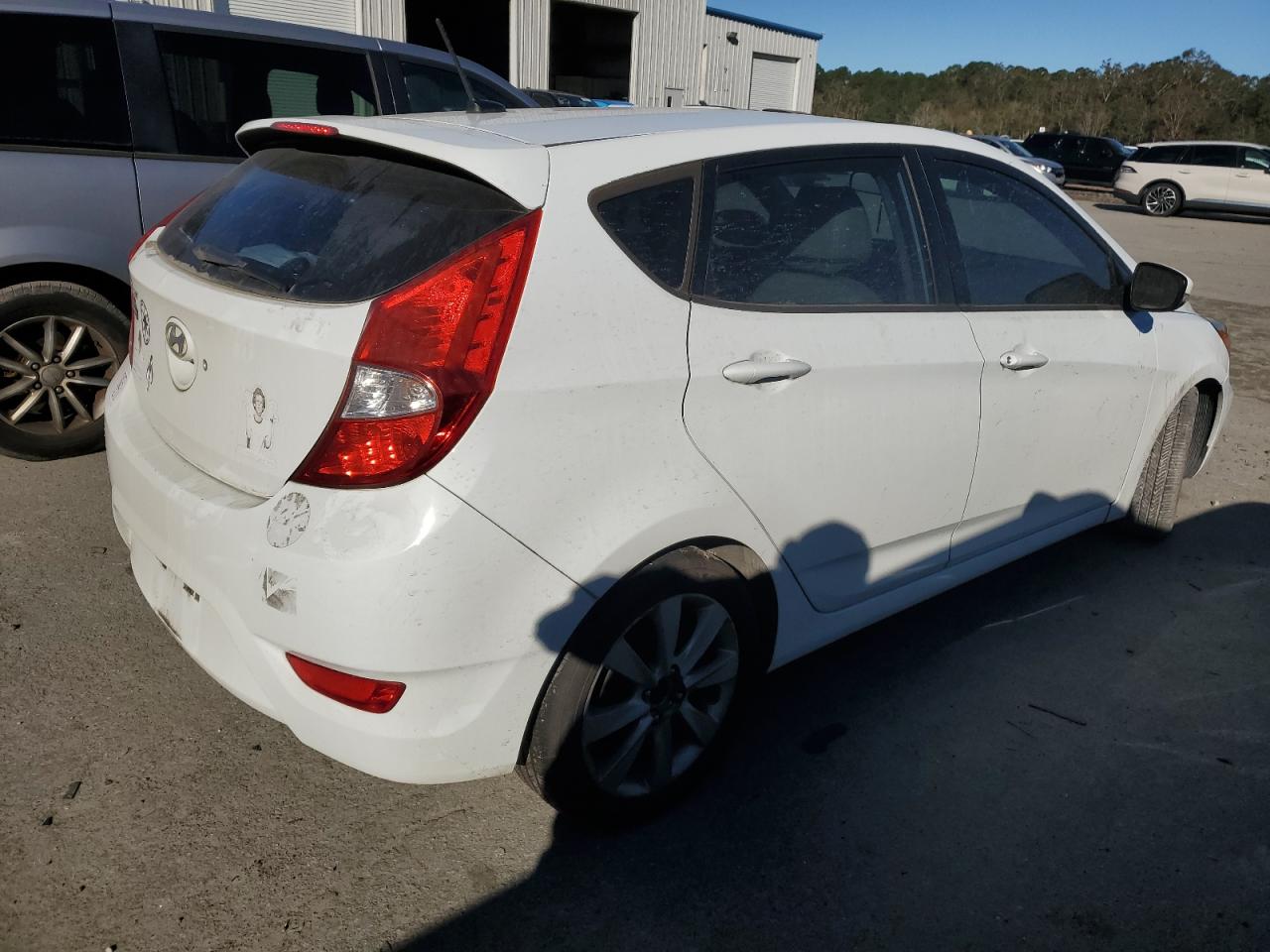 2014 Hyundai Accent - Image 3
