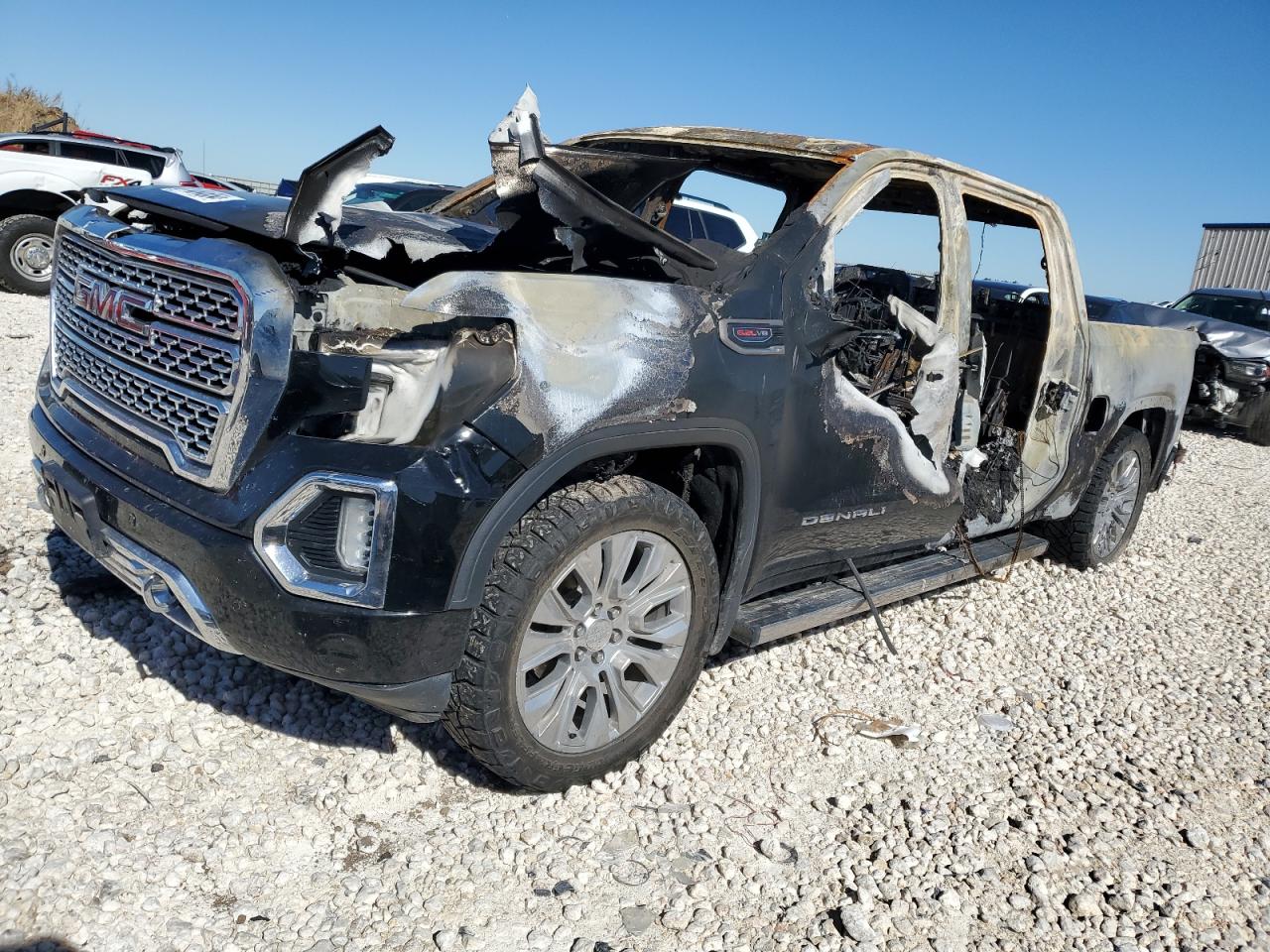 2022 GMC Sierra - Image 1
