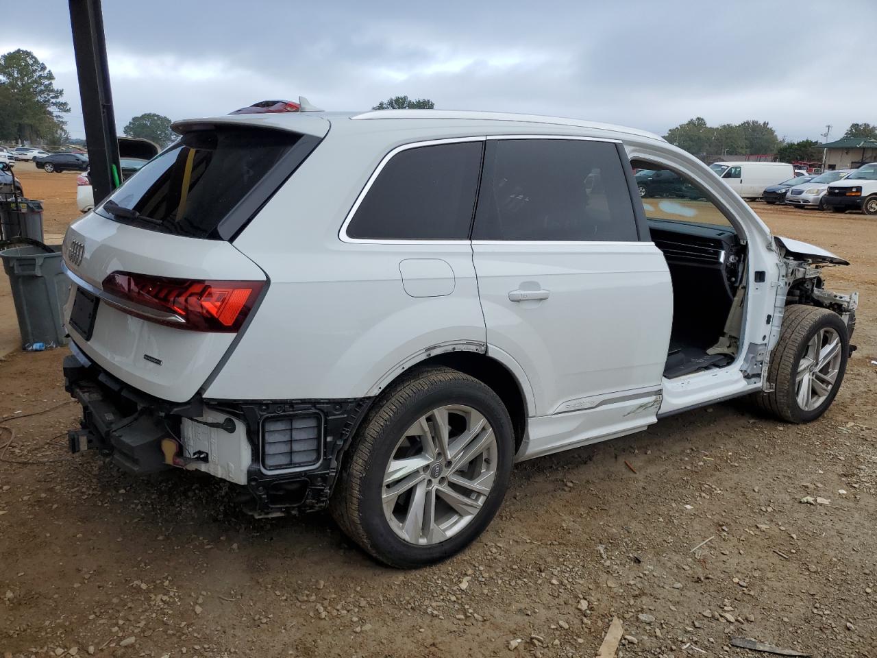 VIN WA1LXAF76LD000580 2020 AUDI Q7 no.3