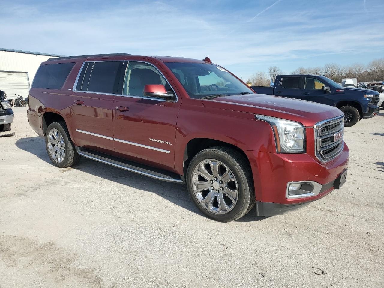2017 GMC Yukon - Image 4