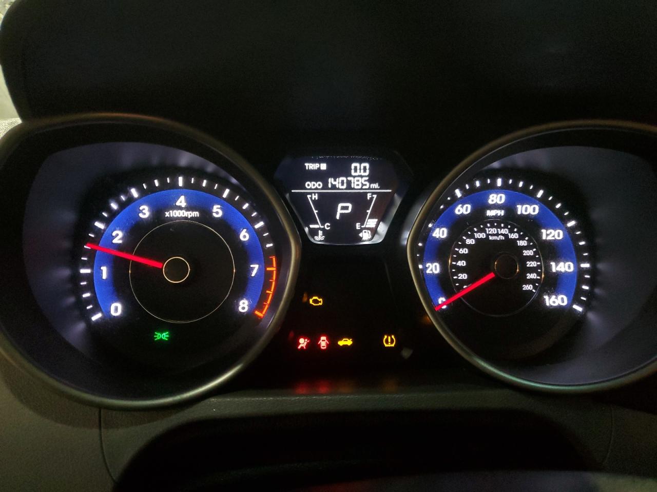 2011 Hyundai Elantra - Image 9