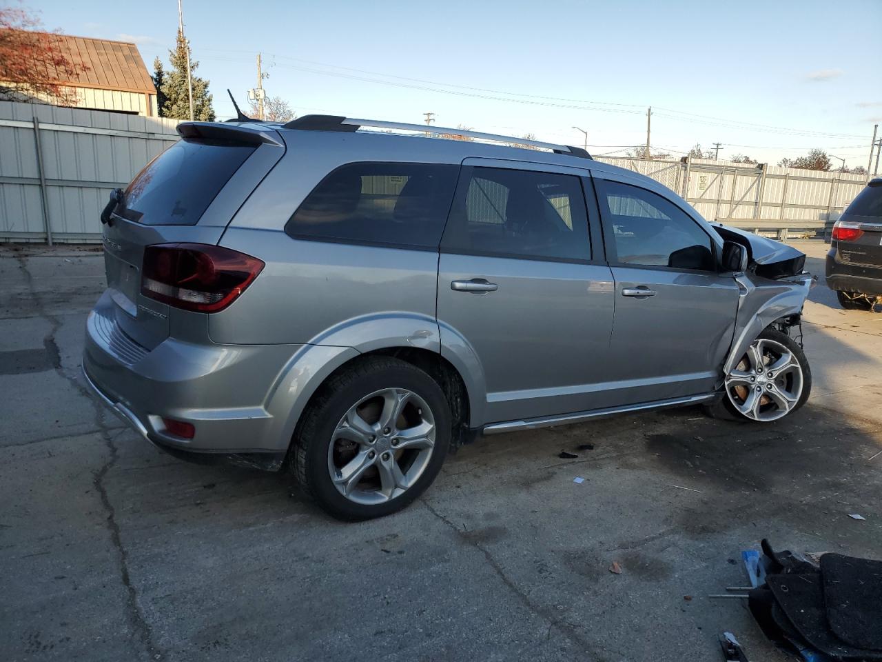 VIN 3C4PDCGG6HT560823 2017 DODGE JOURNEY no.3