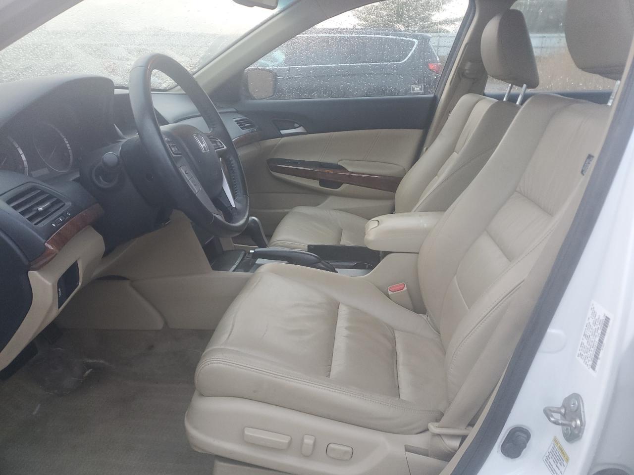 2012 Honda Accord - Image 7