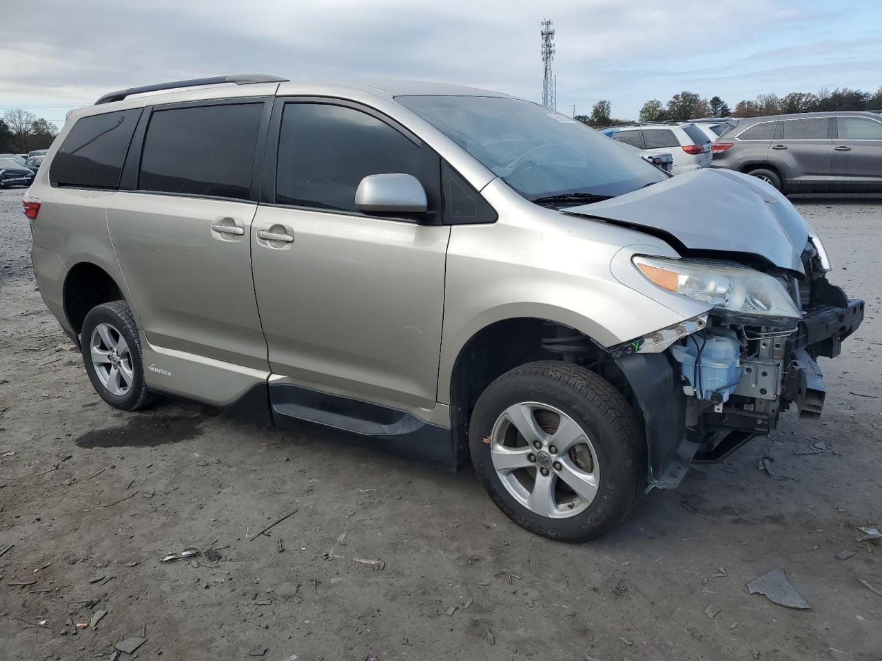 VIN 5TDKK3DCXFS674171 2015 TOYOTA All Models no.4