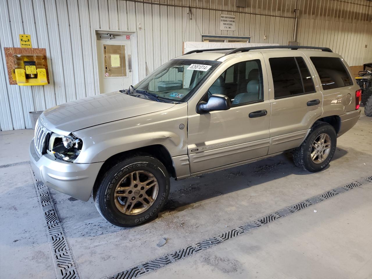 2004 Jeep Grand Cherokee - Image 1