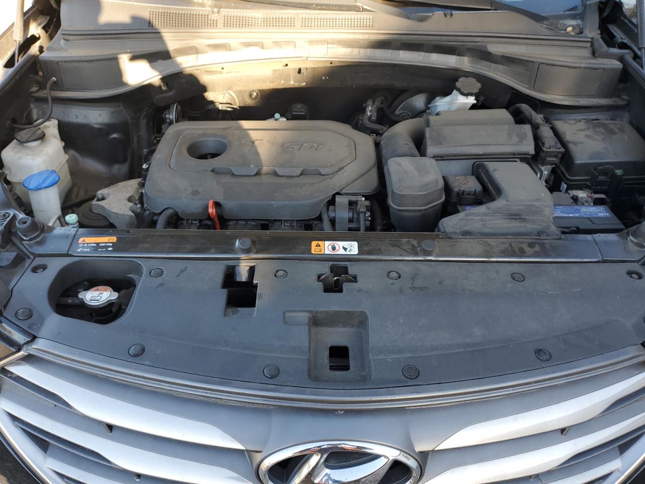 2017 Hyundai Santa Fe - Image 12