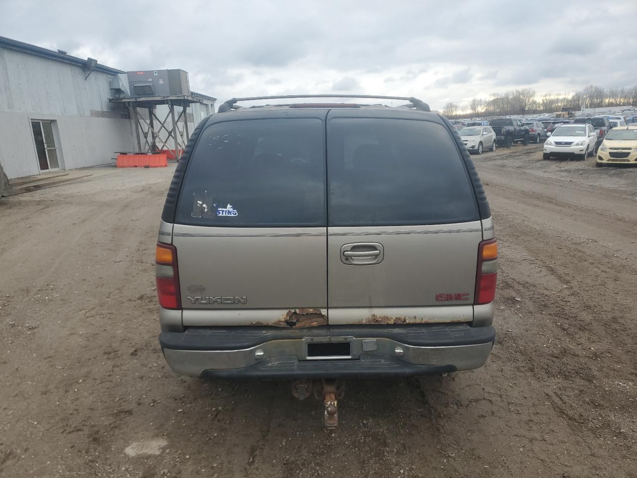 2000 GMC Yukon - Image 6