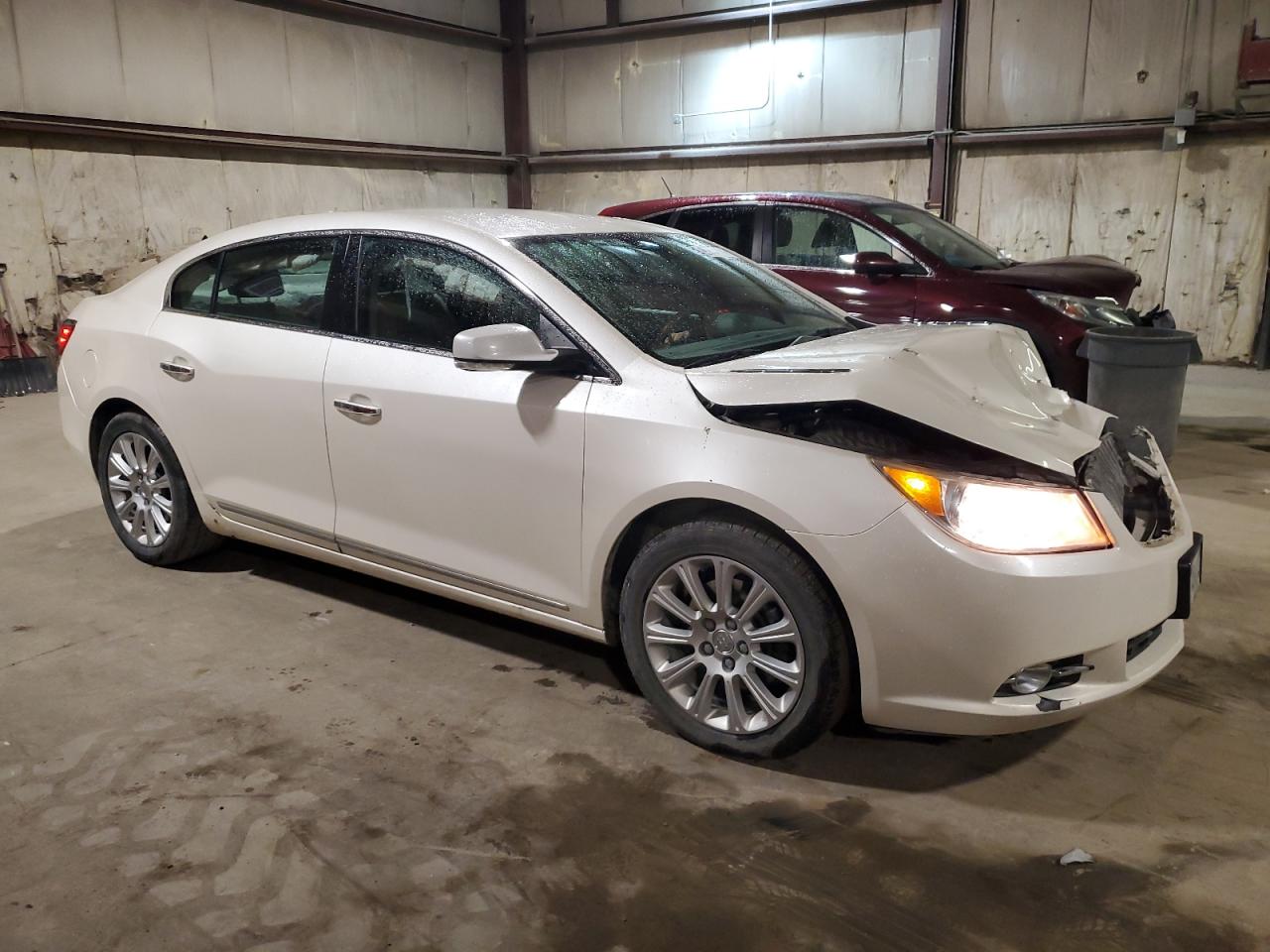 VIN 1G4GC5E31DF282220 2013 BUICK LACROSSE no.4