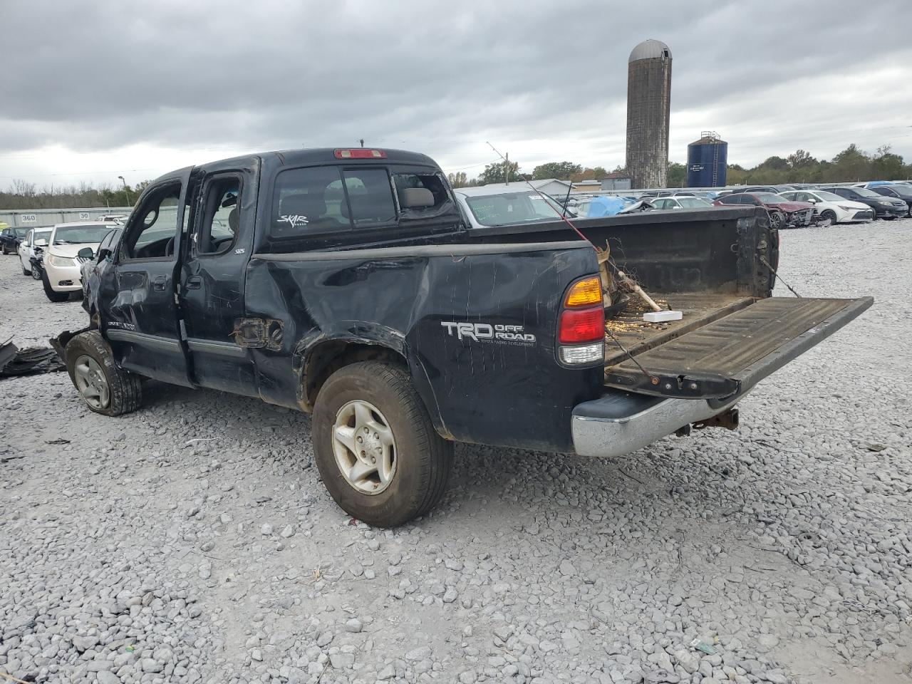 2003 Toyota Tundra - Image 2