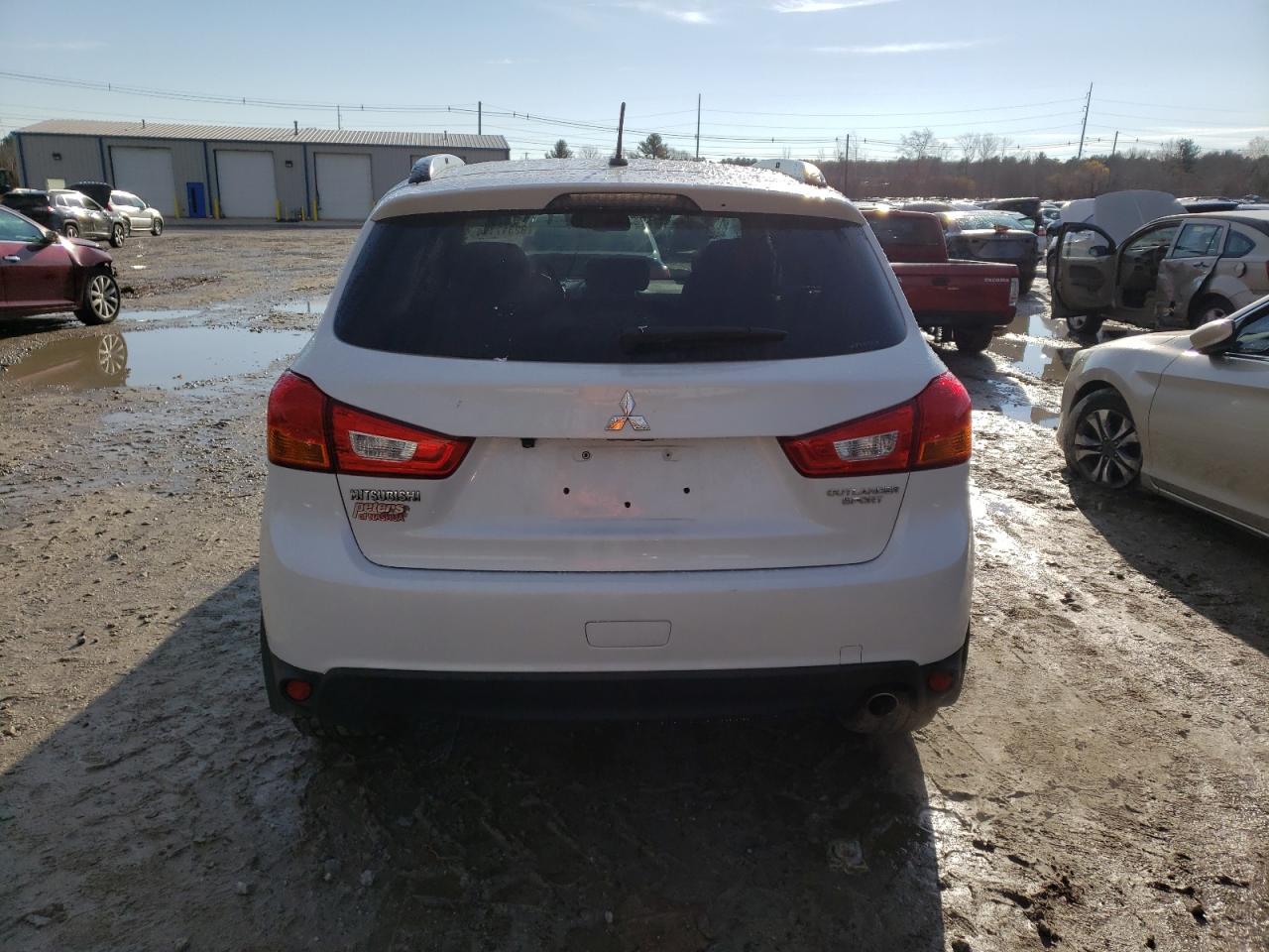 VIN 4A4AR4AU8FE046859 2015 MITSUBISHI OUTLANDER no.6