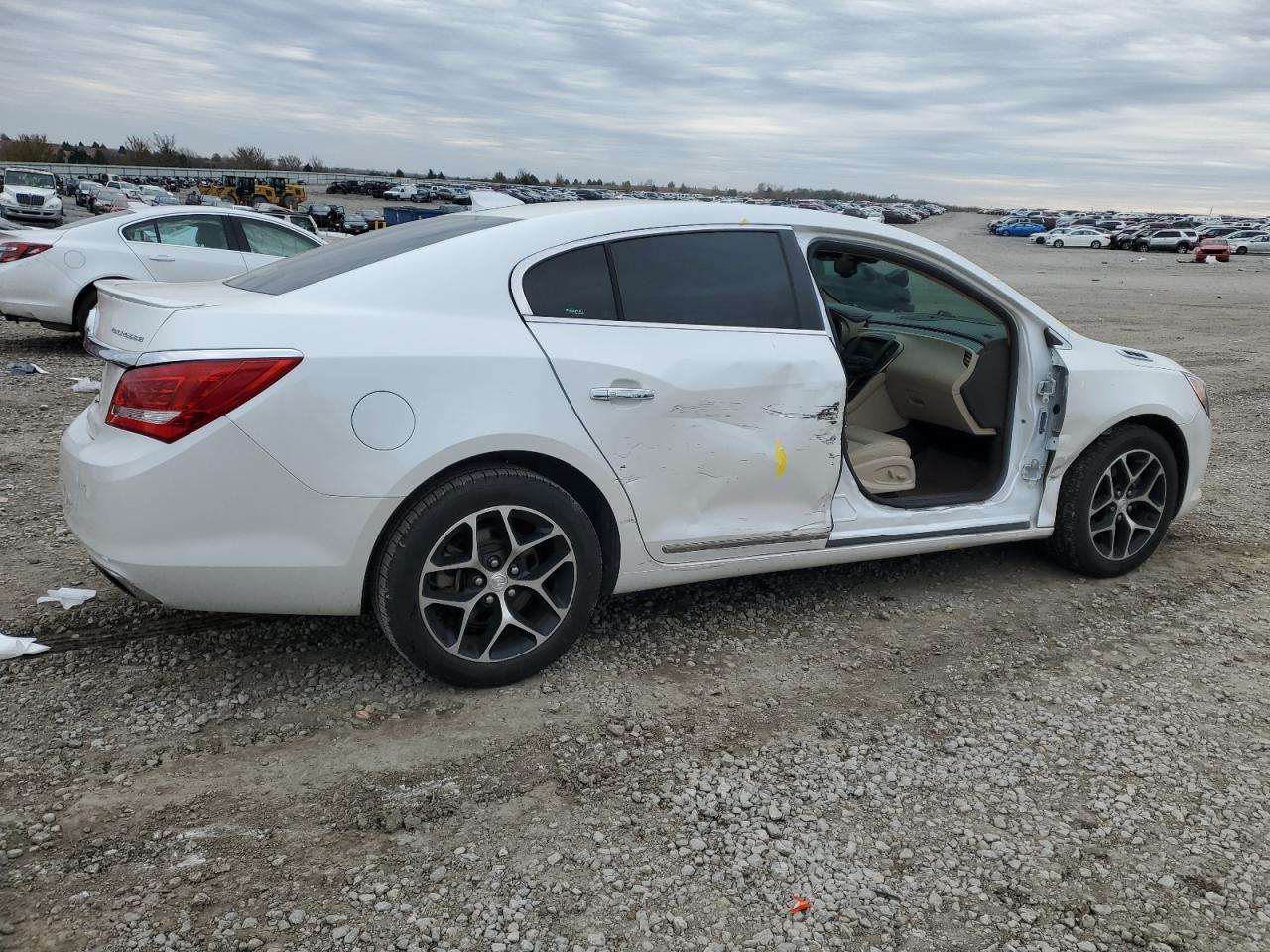 2016 Buick LaCrosse - Image 3