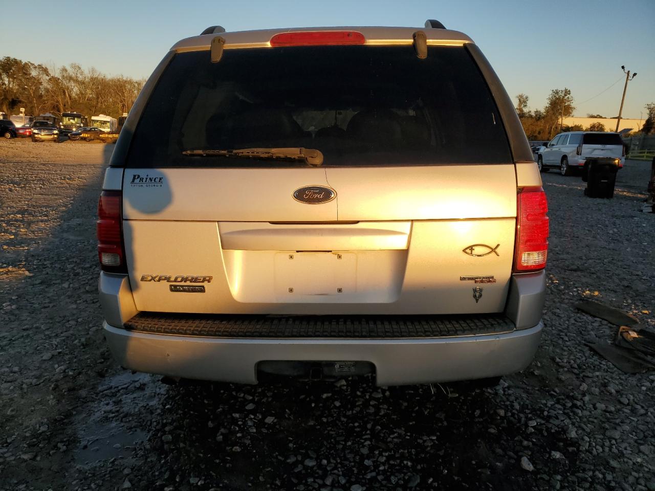 2005 Ford Explorer Limited VIN: 1FMDU65W85UA97904 Lot: 82023994