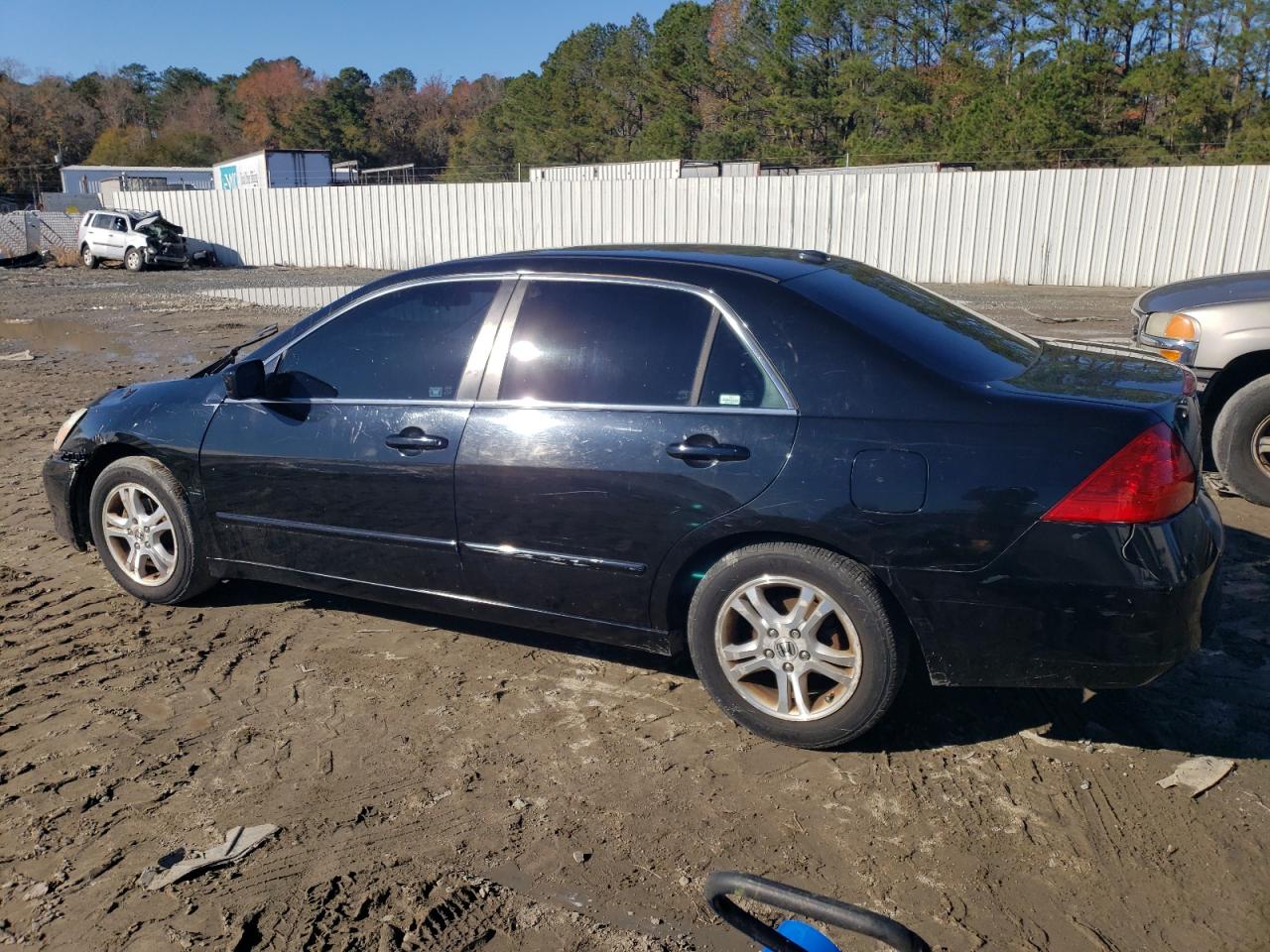 2007 Honda Accord - Image 2