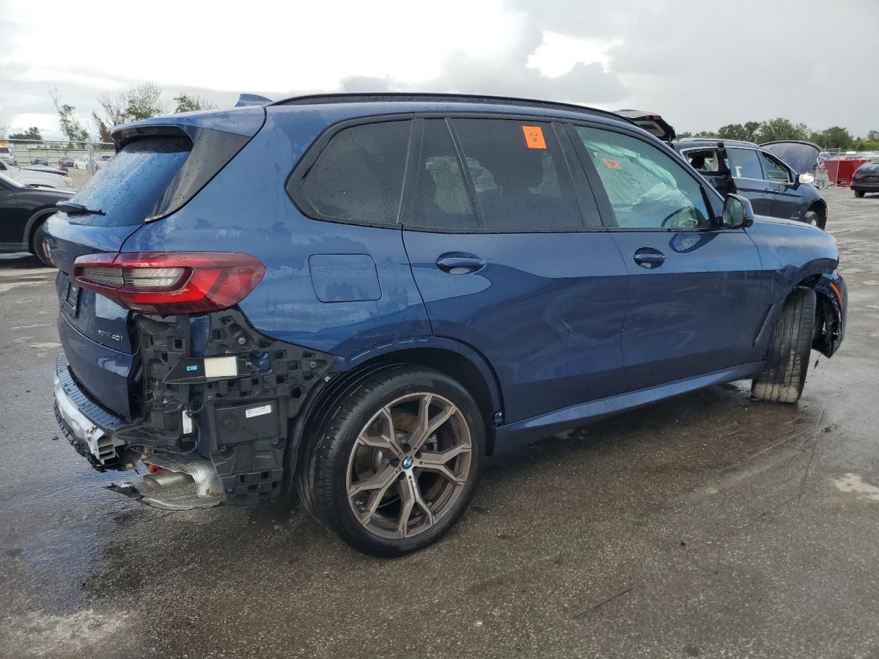 VIN 5UXCR6C07P9R19578 2023 BMW X5 no.3