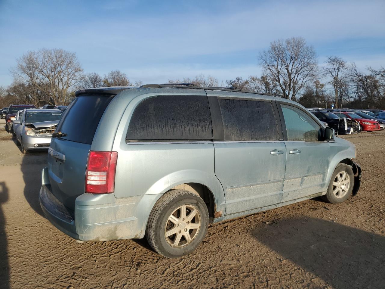 2008 Chrysler Town & Country - Image 3