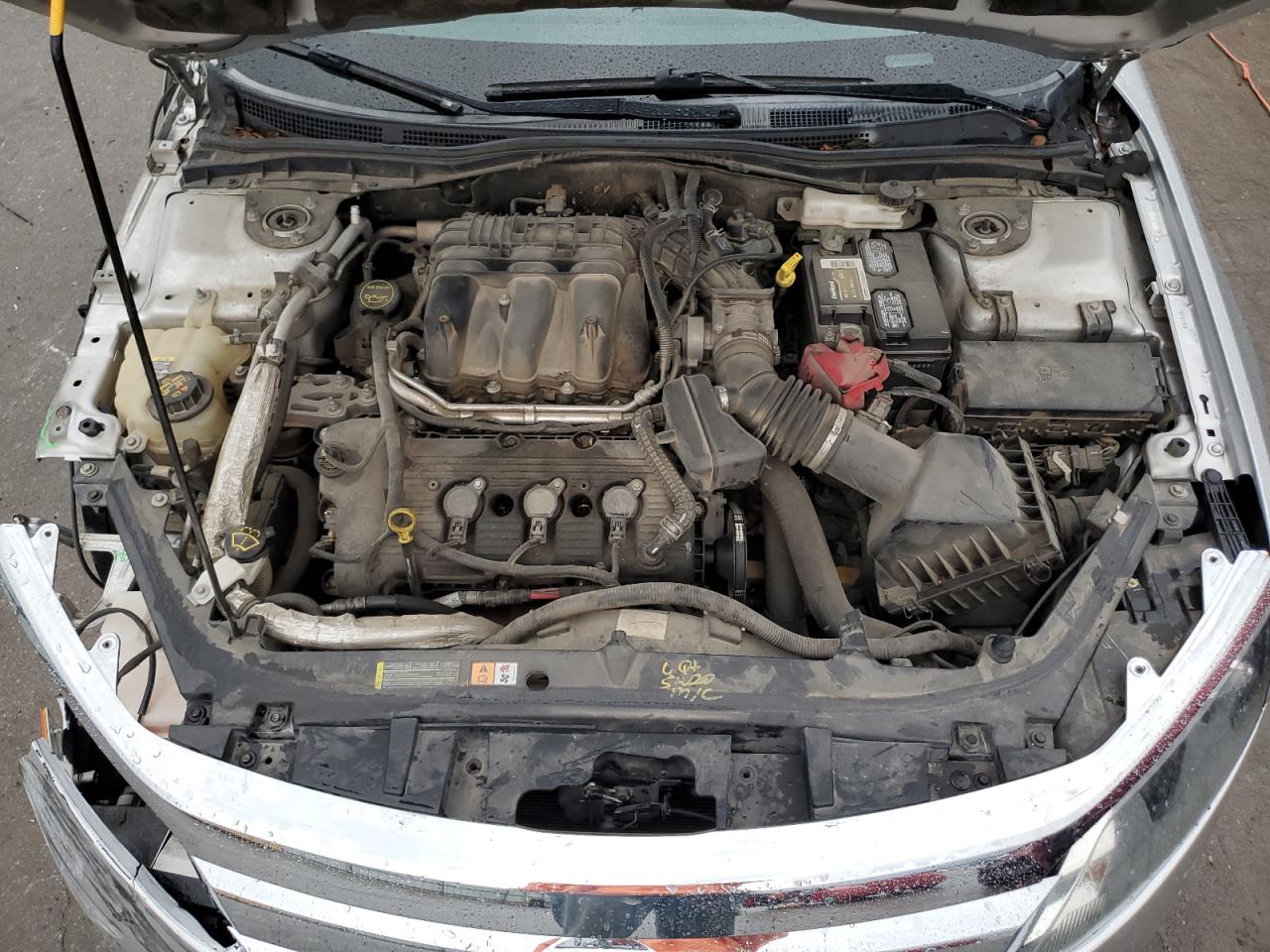 2012 Ford Fusion - Image 11
