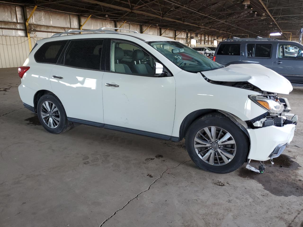 VIN 5N1DR2MN5JC618046 2018 NISSAN PATHFINDER no.4