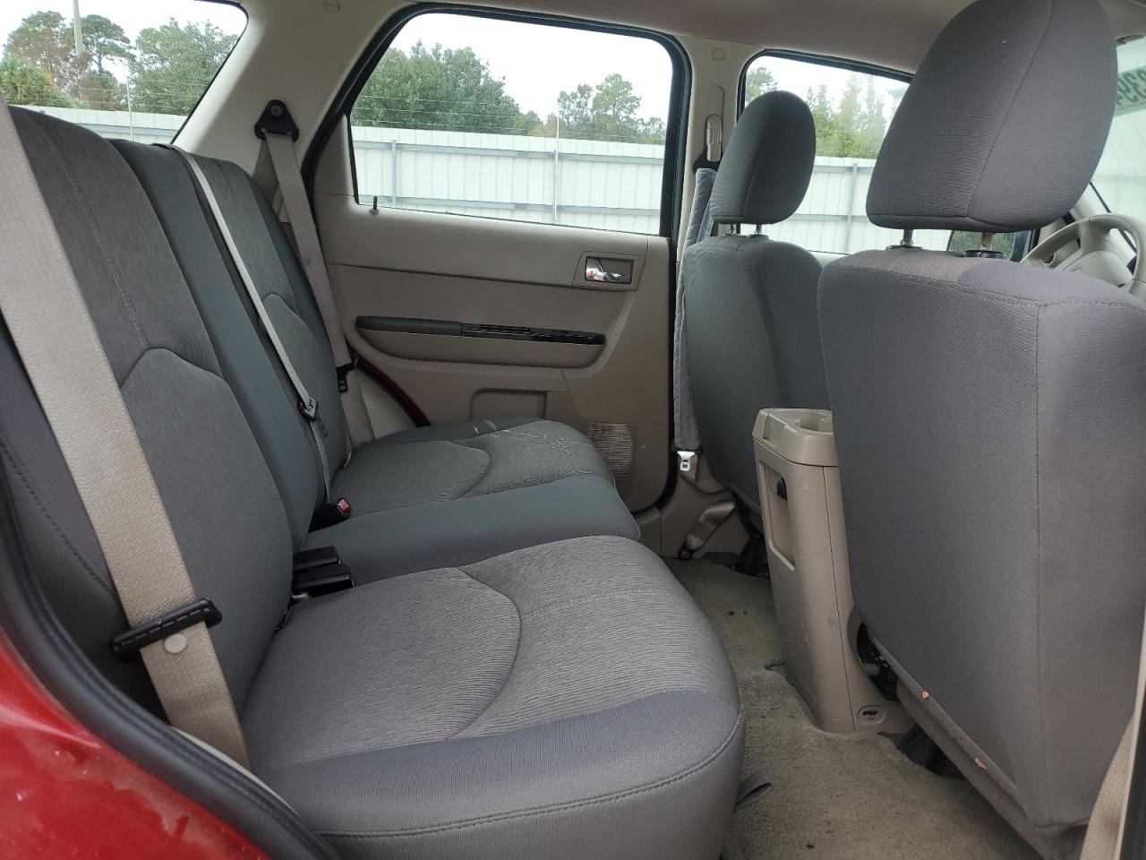 2008 Mazda Tribute - Image 10