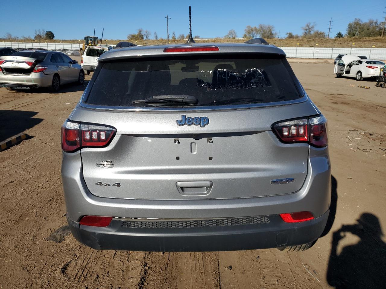 2018 Jeep Compass Latitude VIN: 3C4NJDBB5JT185921 Lot: 80982974