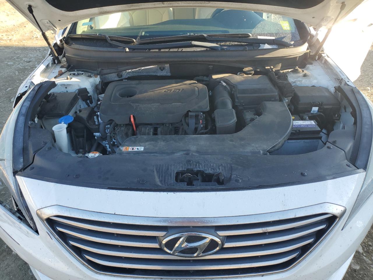 2015 Hyundai Sonata - Image 12