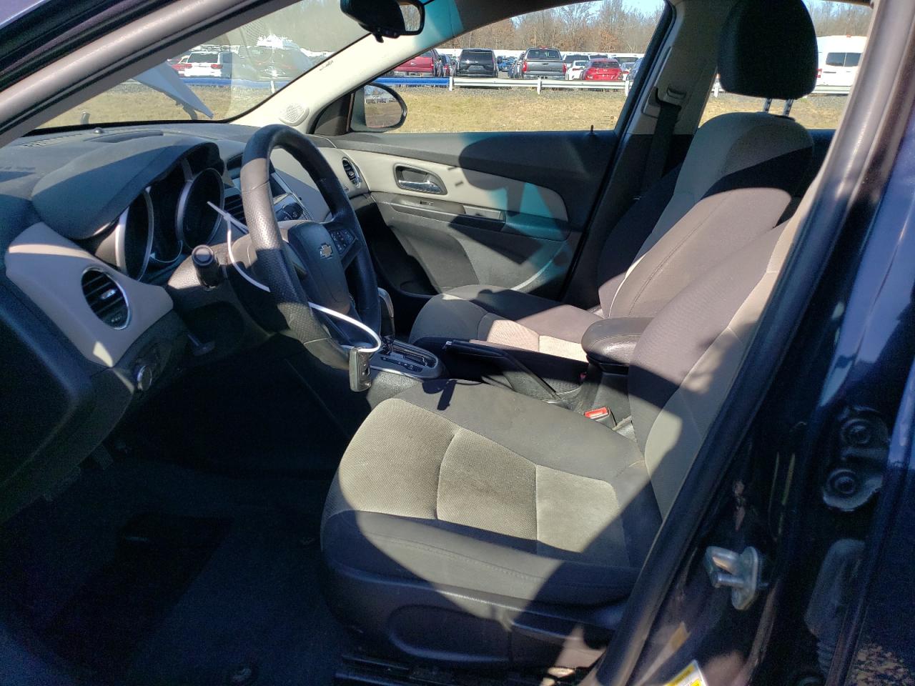 2014 Chevrolet Cruze - Image 7