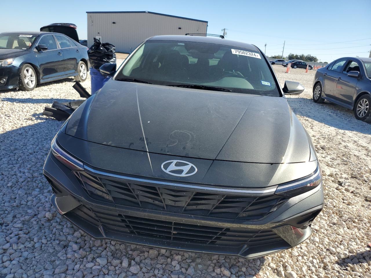2024 Hyundai Elantra - Image 5
