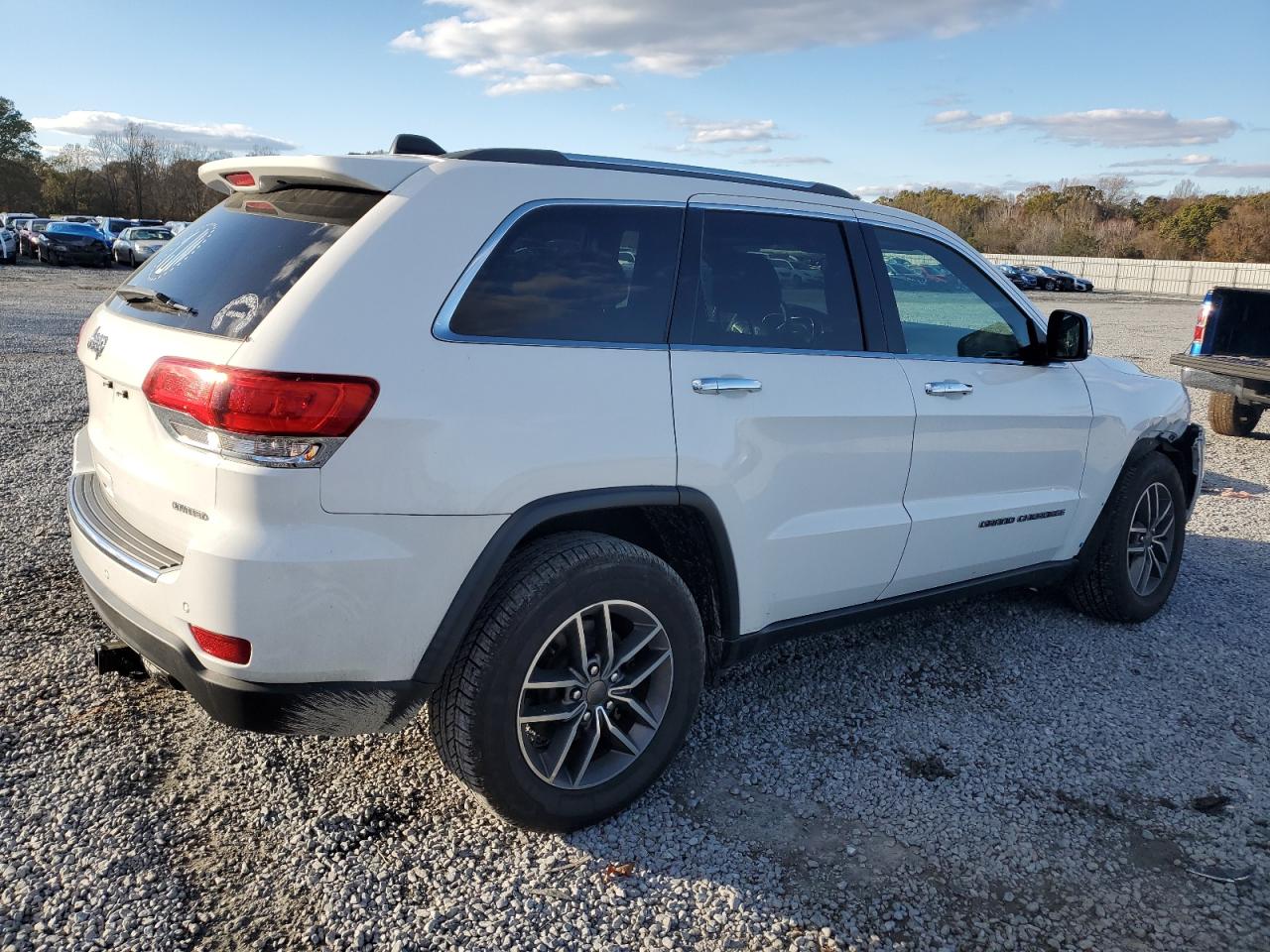 2019 Jeep Grand Cherokee - Image 3