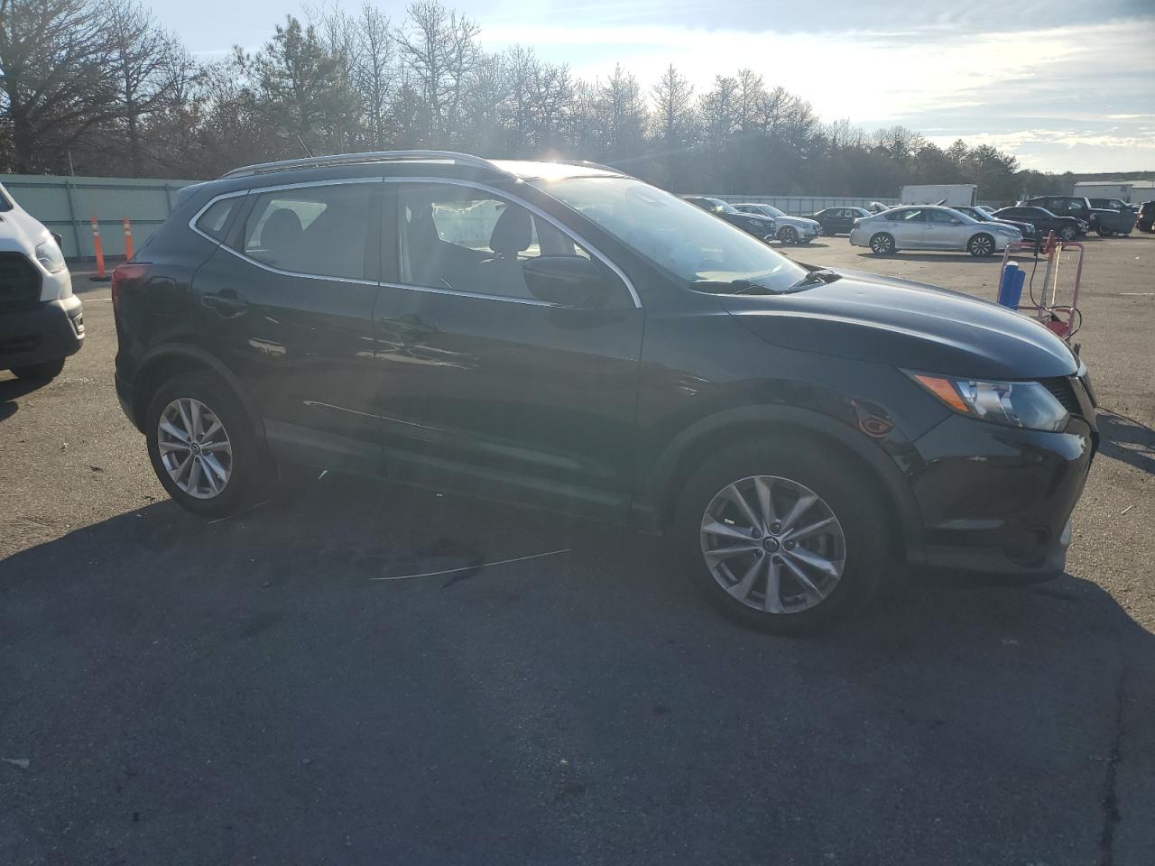 2019 Nissan Rogue - Image 4