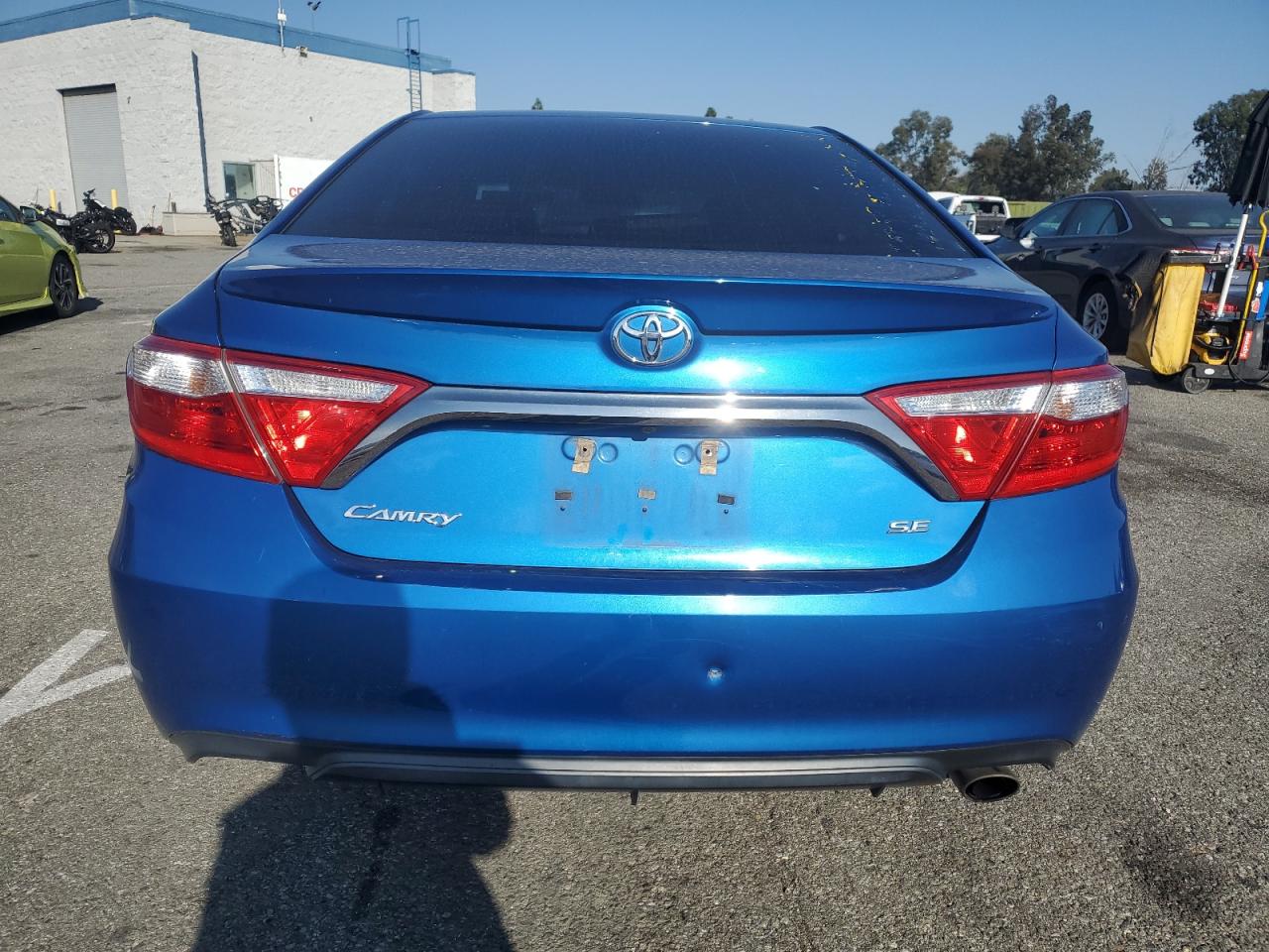 VIN 4T1BF1FK4HU708001 2017 TOYOTA CAMRY no.6