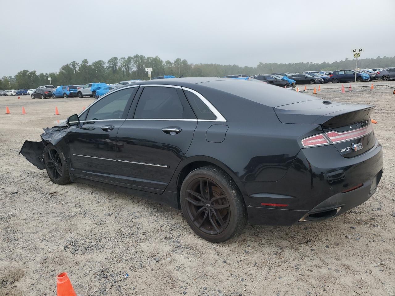 2013 Lincoln MKZ - Image 2