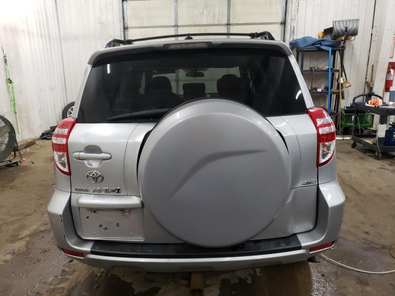 2010 Toyota RAV 4 - Image 6