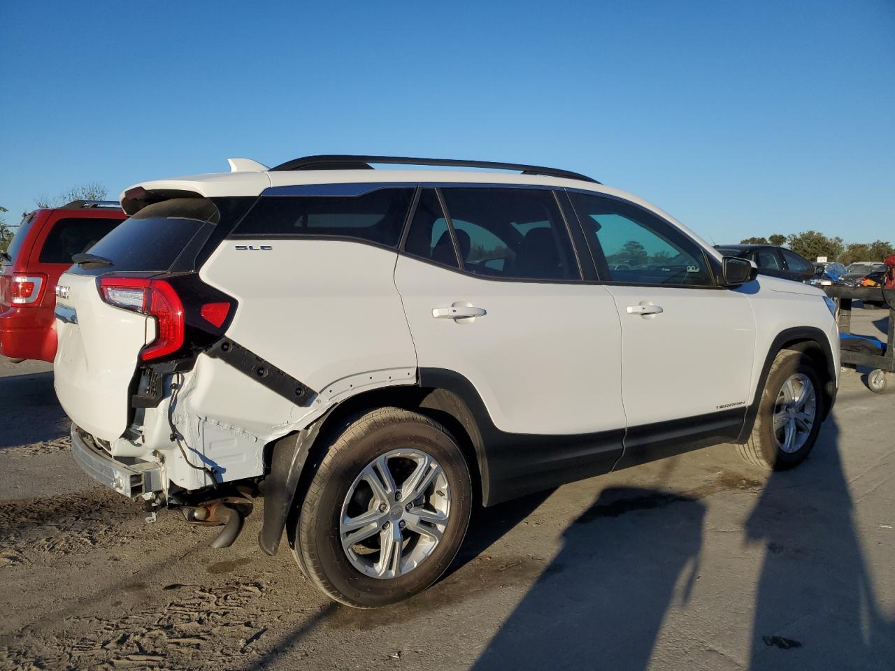 2022 GMC Terrain - Image 3