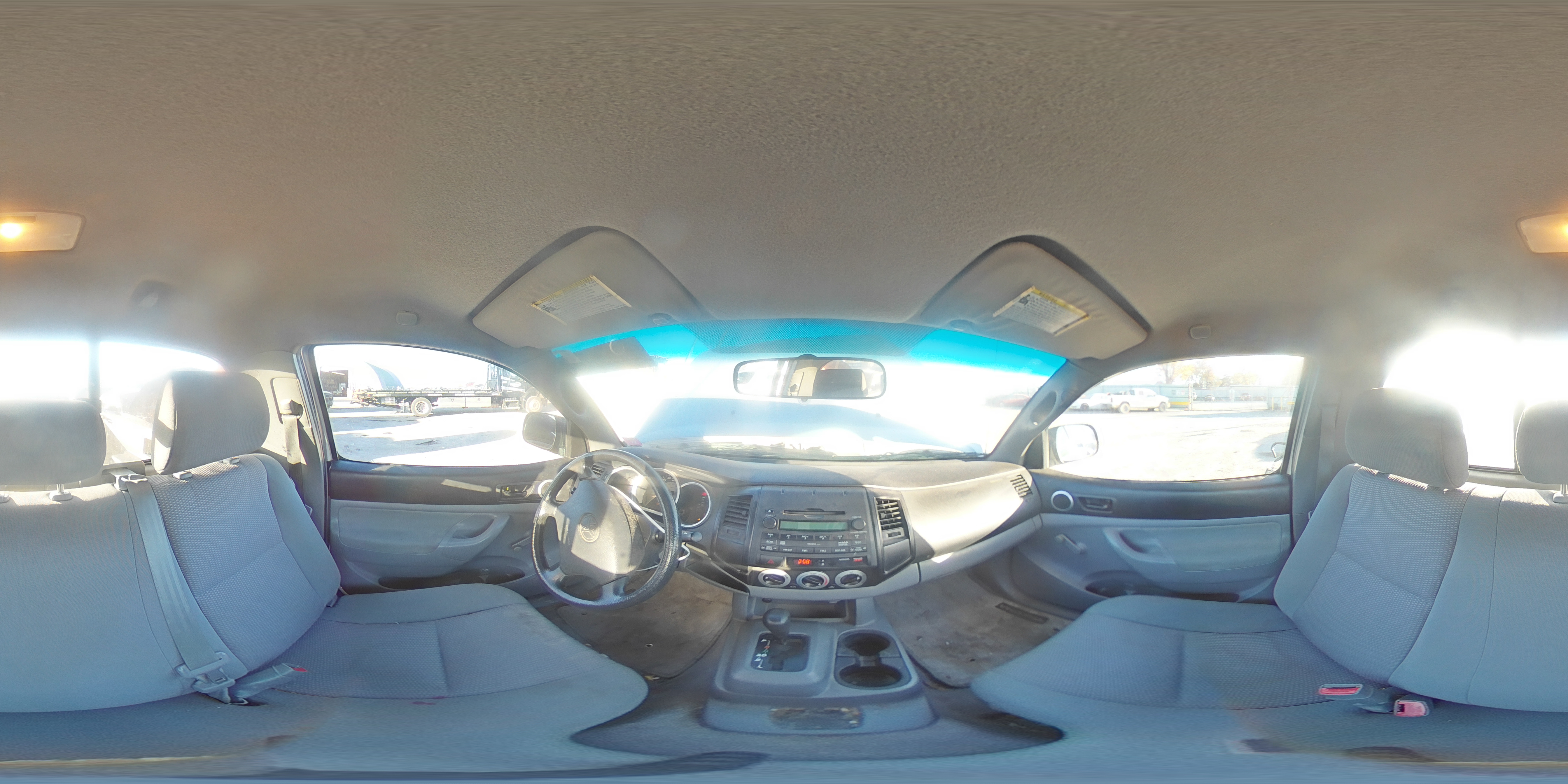 2010 Toyota Tacoma - Image 12