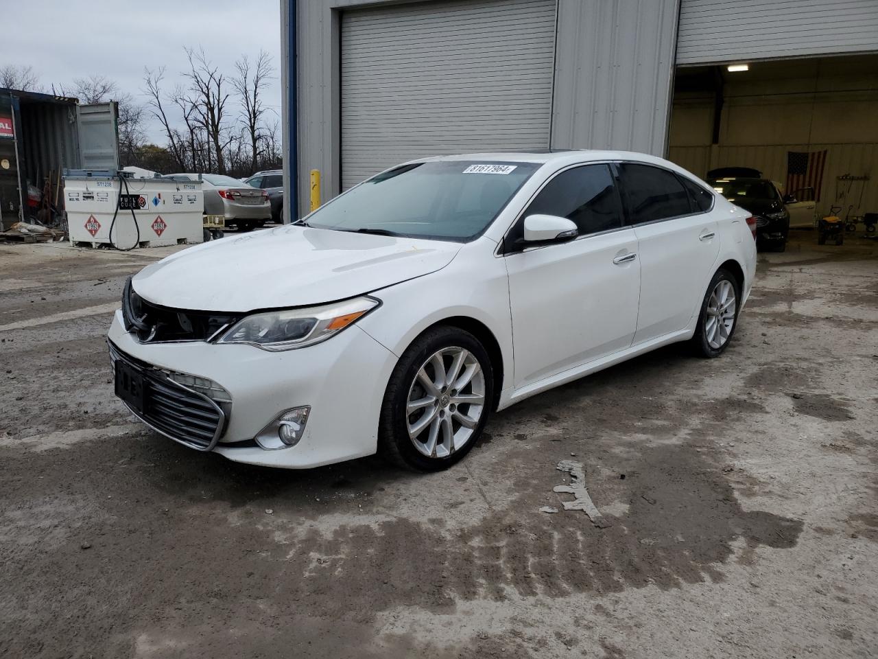 2013 TOYOTA AVALON