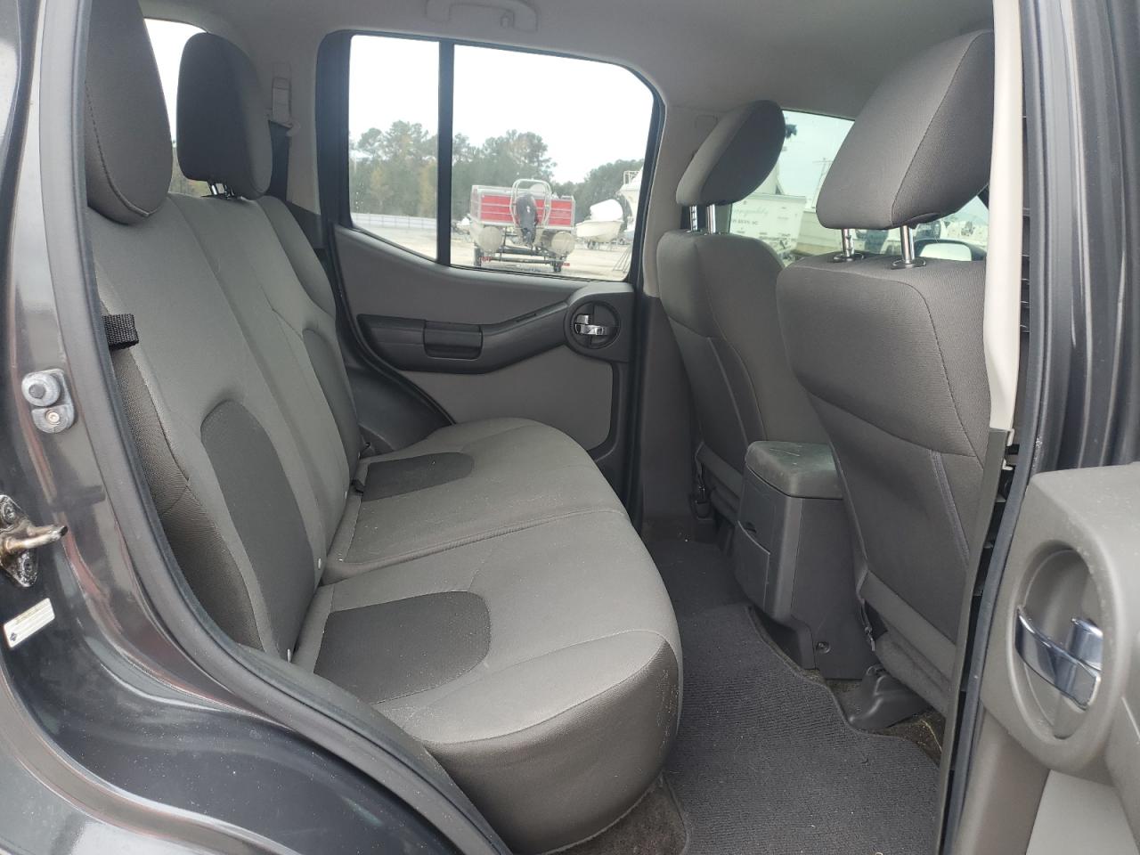 2014 Nissan XTerra - Image 12