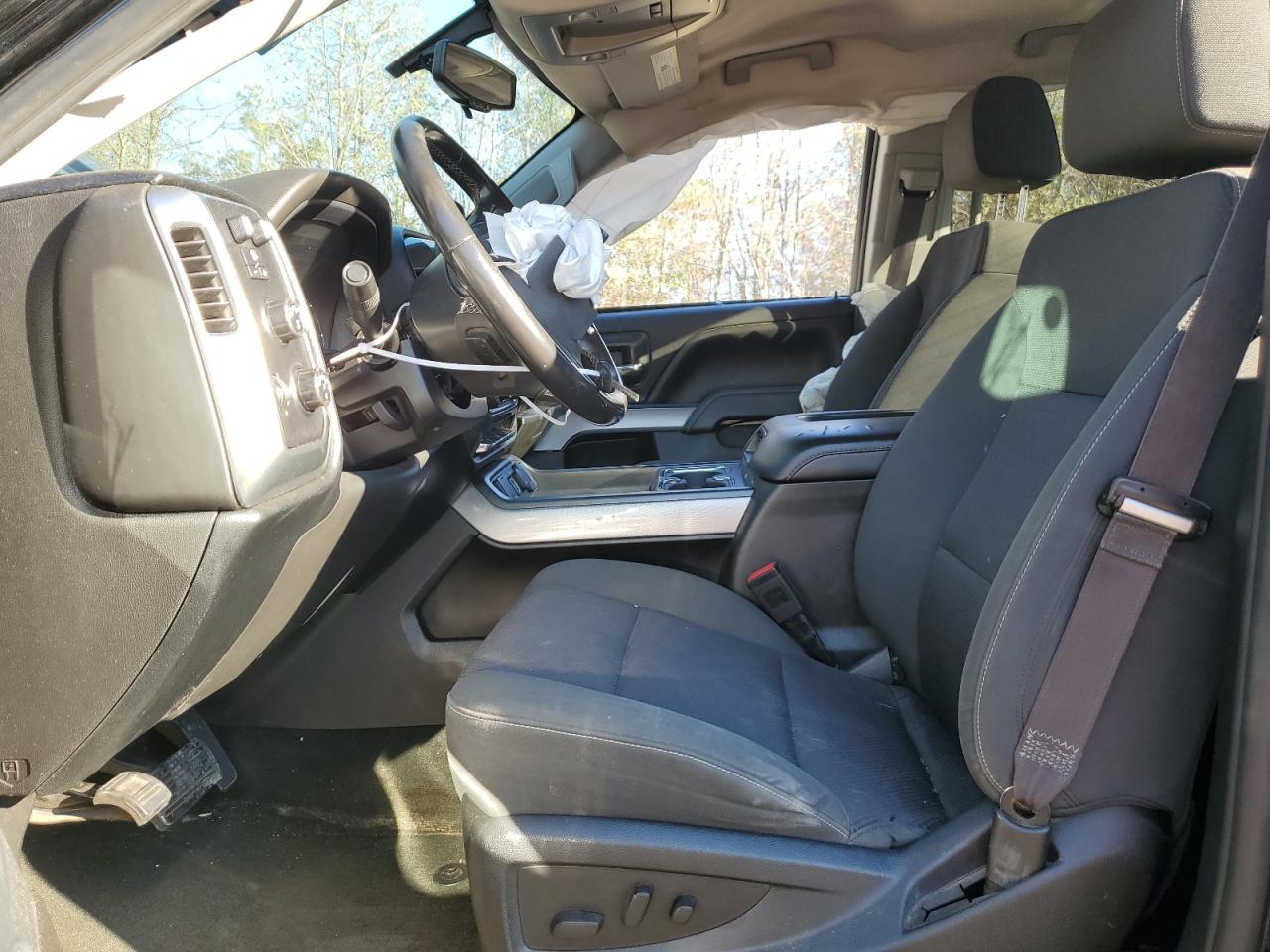 2017 Chevrolet Silverado - Image 7