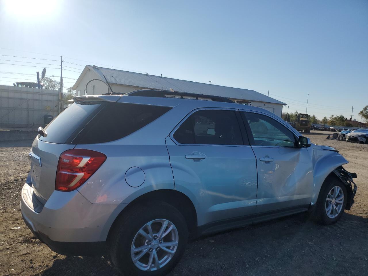 2017 Chevrolet Equinox - Image 3