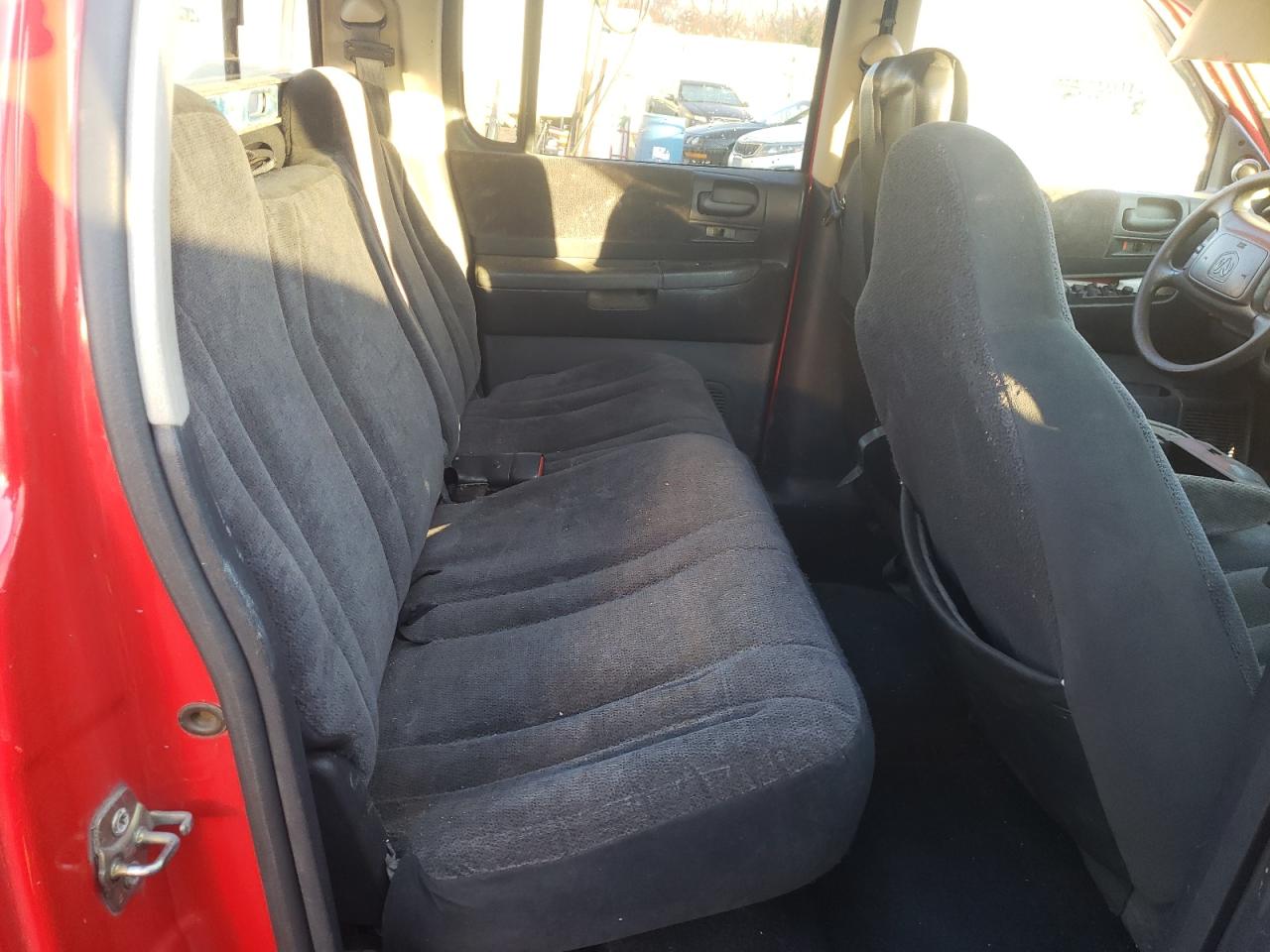 2002 Dodge Dakota Quad Sport VIN: 1B7HG38NX2S515384 Lot: 80640954